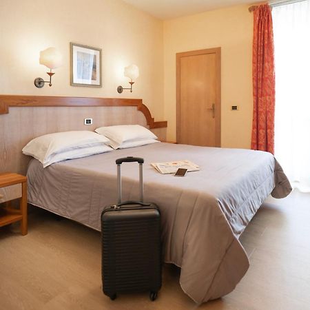 Hotel Promenade Montesilvano Ngoại thất bức ảnh