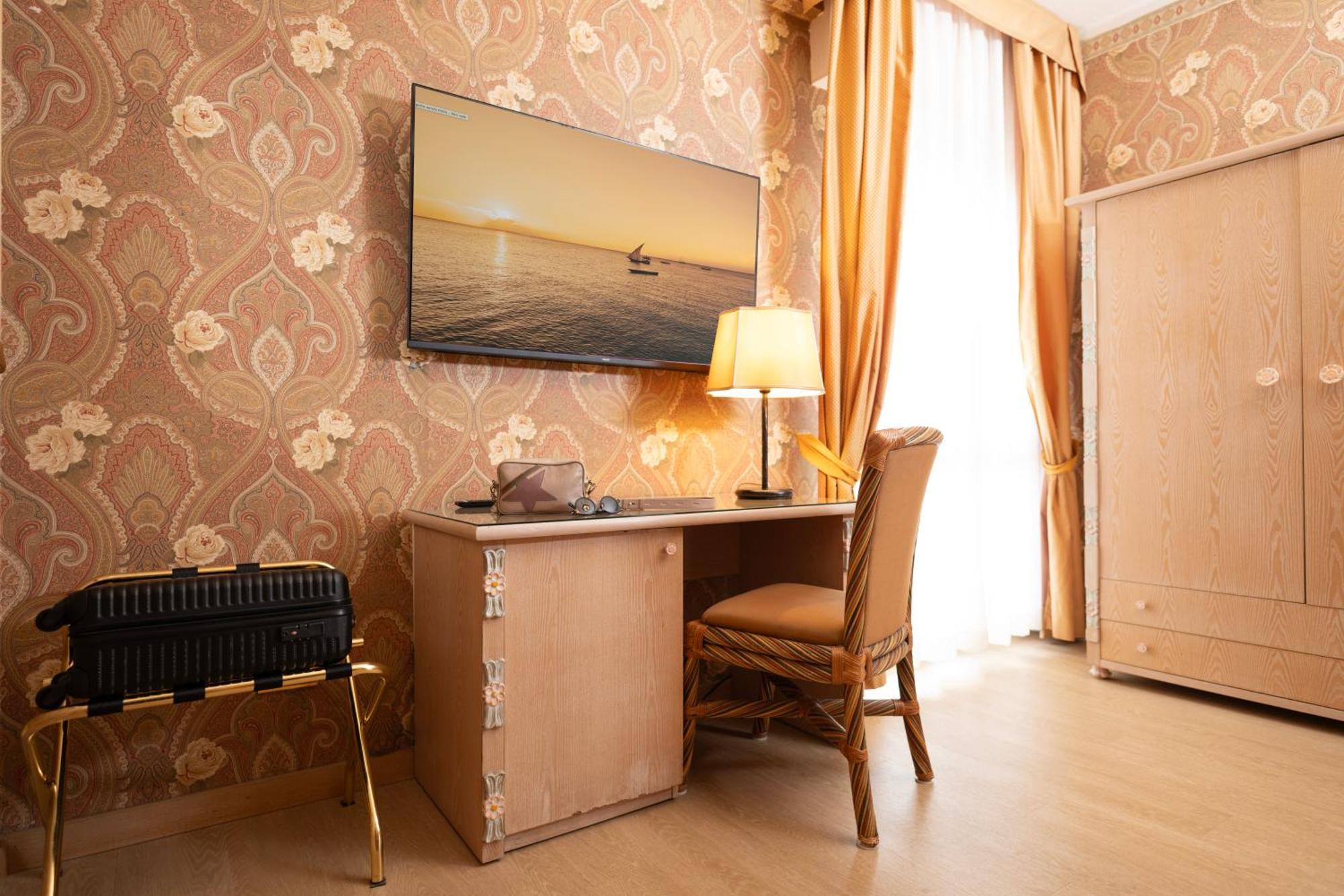 Hotel Promenade Montesilvano Ngoại thất bức ảnh