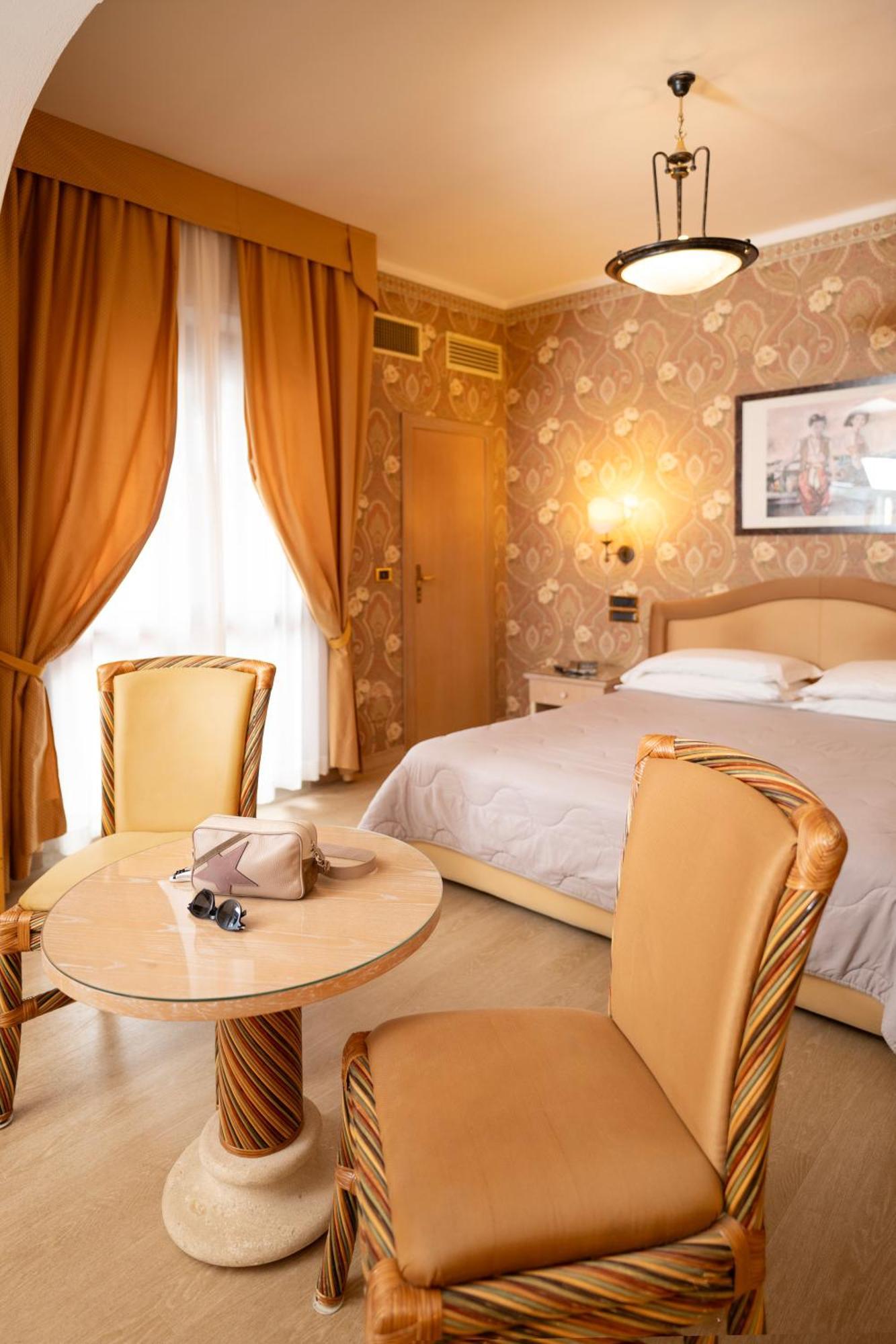 Hotel Promenade Montesilvano Ngoại thất bức ảnh
